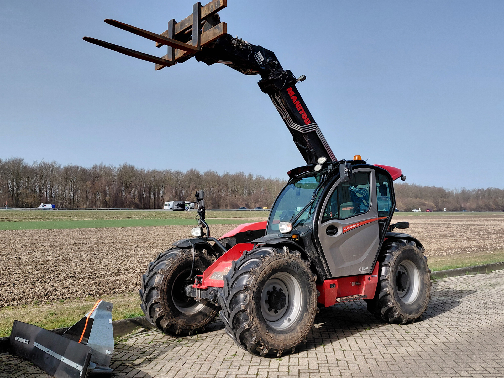 Manitou MLT 635 140V PLUS D ST4 S2